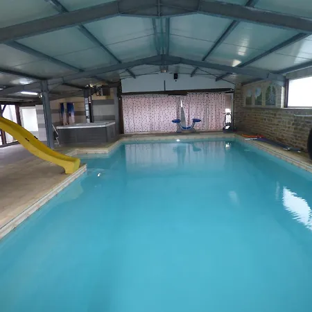 Holiday home Manola Avec Piscine Couverte A 150m