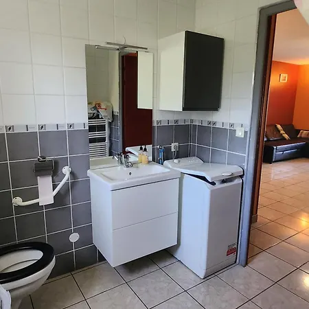 Manola Avec Piscine Couverte A 150m Casa rural Fosse